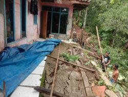 Puluhan Rumah Rusak Akibat Terjangan Hujan Deras di 3 Desa Kecamatan Simpenan