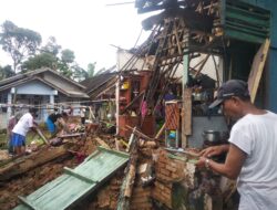 Hujan Lebat Guyur Sukabumi, Dua Rumah Ambruk di Kecamatan Gegerbitung dan Bantargadung