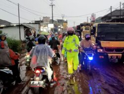 Diguyur Hujan, Ruas Jalan Nasional di Sukalarang Sukabumi Terendam Banjir