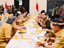 Hadiri Rakornas Forkopimda, Presiden Jokowi Santap Siang Bersama Peserta