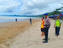 Momen Libur Panjang, Objek Wisata Pantai Dijaga Ketat Aparat Kepolisian