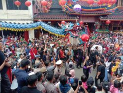 Perayaan Cap Go Meh di Sukabumi, Ribuan Masyarakat Antusias Tonton Pertunjukan Barongsai