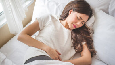 4 Hal ini Tidak Boleh Dilakukan Ketika Kamu Sedang Menstruasi : Bahaya Bagi Kesehatan