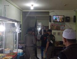Petugas Gabungan di Kota Sukabumi Razia Warung Buka Siang Hari
