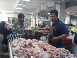 Harga Daging Ayam di Pasar Kota Sukabumi Hari Ini Rp45 Ribu per-Kilogram