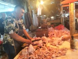 Jelang Idul Adha, Harga Daging Ayam di Pasar Kota Sukabumi Tembus Rp42 Ribu Perkilogram