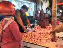 Hari Ini, Harga Daging Ayam di Pasar Kota Sukabumi Rp37 Ribu Perkilogram
