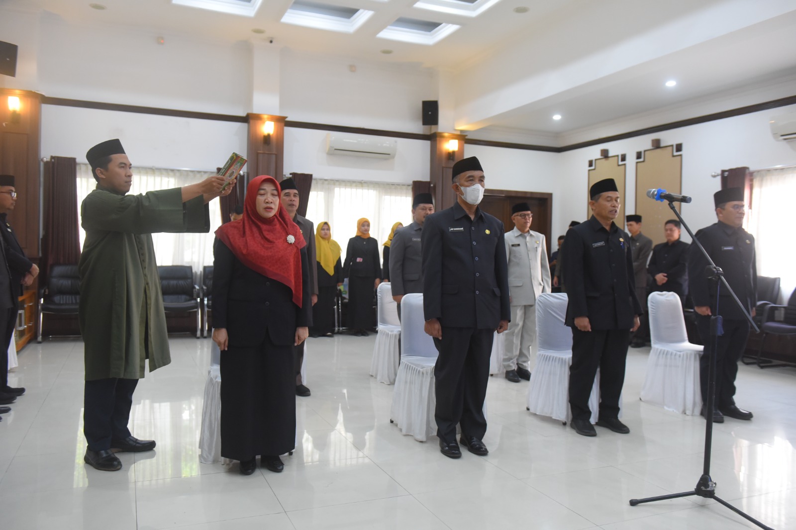 Pelantikan tujuh pejabat tinggi pratama yang dilaksanakan di Balai Kota Sukabumi, pada Kamis 24 Agustus 2022. Foto: Humas Dokpim Kota Sukabumi.