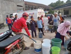 Respon Siaga Kekeringan yang Berdampak Kerisis Air Bersih, PMI Kota Sukabumi Buka Layanan Hotline
