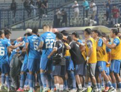 Jalani Laga Tandang, Persib Bandung Sukses Tekuk Madura United 1-0