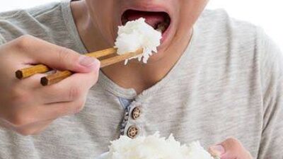 Ilustrasi makan nasi. Foto: dok sajian sedap.
