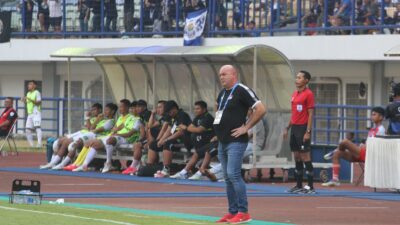 Jamu Arema FC, Bojan Hodak Motivasi Lanjutkan Tren Positif