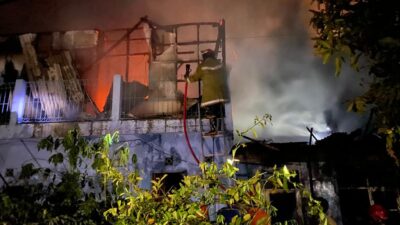 5 Rumah Terbakar di Cibadak, Kerugian Capai Ratusan Juta Rupiah 