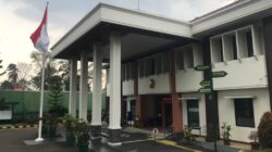 Gedung Pengadilan Negeri (PN) Kota Sukabumi, di Jalan Bhayangkara, Kelurahan/Kecamatan Gunungpuyuh. Foto: Nuria Ariawan/HALOSMI.