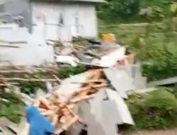 Hujan dan Angin Kencang, Puluhan Rumah Rusak di Cidahu Sukabumi 