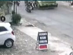 Laka Maut di Sukabumi Terekam CCTV, Pengendara Motor Terlindas Truk 