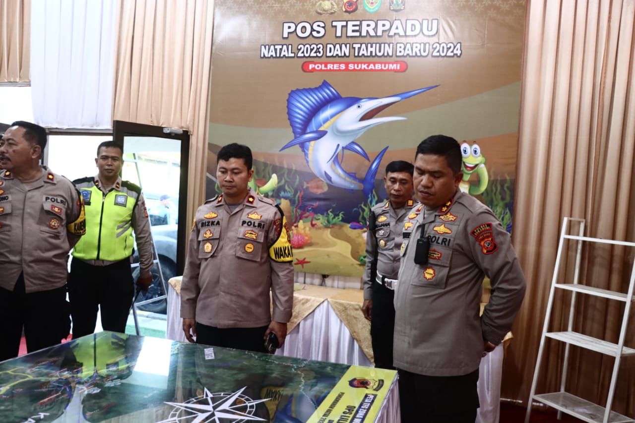 Kapolres Sukabumi, AKBP Maruly Pardede Cek Kesiapan Pos Pengamanan Nataru di Wilayah Hukum Polres Sukabumi (Sumber : Istimewa)