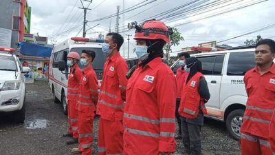 Pelayanan Kemanusiaan, Belasan Relawan PMI Kabupaten Sukabumi Jaga Gereja dan Lokasi Wisata