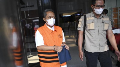Mantan Wali Kota Bandung, Yana Mulyana, di vonis empat tahun bui oleh Pengadilan Tipikor, pada Rabu, 13 Desember 2023. Foto: Istimewa.