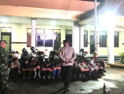 Polisi Amankan Puluhan Pemuda yang Nongkrong Sambil Minum Miras