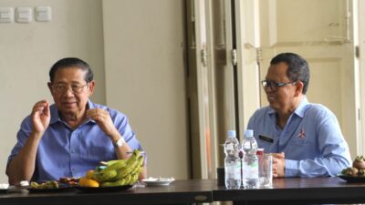 SBY ke Kota Sukabumi, Sempat Mampir ke Rumah Makan Empud Santap Berbagai Menu