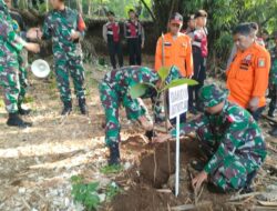 Kodim 0607/Kota Sukabumi Inisiasi Gerakan Bersih Bantaran Sungai Cimandiri, Antisipasi Dampak Musim Penghujan