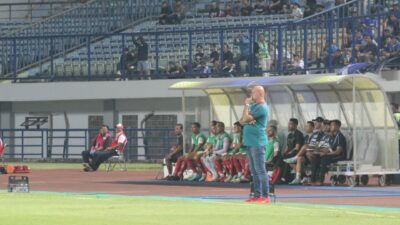 Sore Ini Jangan Lewatkan! Persib vs PSS di Stadion Manahan Solo, Link Live Streaming Cek Disini