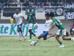 Hasil Persib vs PSS: Maung Bandung Kandas 0-1 Gara-Gara Penalti