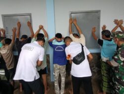 Petugas Gabungan Gelar Razia Blok Hunian di Lapas Warungkiara Sukabumi, Ini Hasilnya!