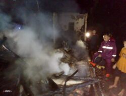 Tersambar Petir, Rumah Lansia di Nagrak Terbakar