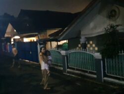 Kepanikan Warga Keluar dari Rumah Saat Gempa Besar Terjadi di Kelurahan Sriwedari, Kota Sukabumi (Sumber : A. Fikri)