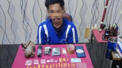 DAM (31), terduga pelaku pengedar narkoba jenis sabu berhasil diamankan Sat Narkoba Polres Sukabumi Kota. Foto: Humas Polres Sukabumi Kota for HALOSMI.