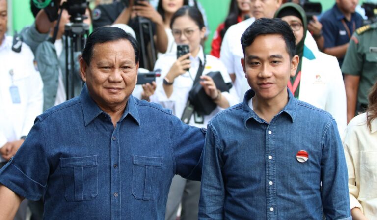 Rencana presiden dan wakil presiden terpilih Prabowo-Gibran menambah jumlah kementerian dari 34 menjadi 40 menuai pro dan kontra. Foto: Istimewa.