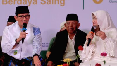 Sambangi Ponpes Syamsul Ulum di Sukabumi, Sandiaga Uno Ajak Santri Melek Teknologi
