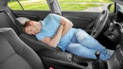 Kenali Bahaya Tidur Didalam Mobil dengan AC Menyala