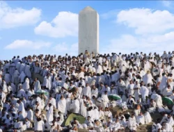Jutaan Jemaah Ibadah Haji Mulai Berkumpul di Arafah