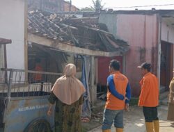 BPBD Kota Sukabumi Asesmen Rumah Ambruk di Warudoyong