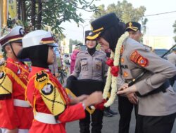 Tiba di Polres Sukabumi Kota, AKBP Rita Suwadi Disambut Dua Pocil